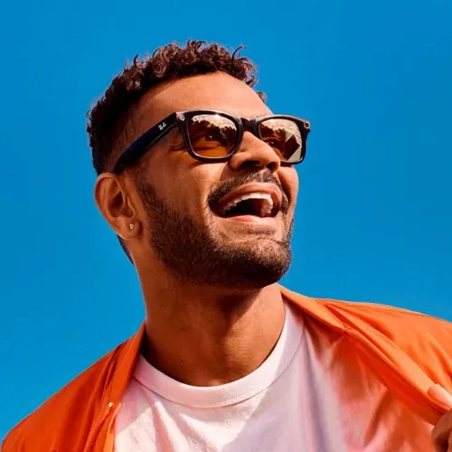 Ray-Ban Meta - Wayfarer glasses with Meta AI, Audio, Photo, Video Compatibility - Polarized Gradient Graphite Lenses - Matte Black